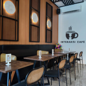 interaksi cafe_1